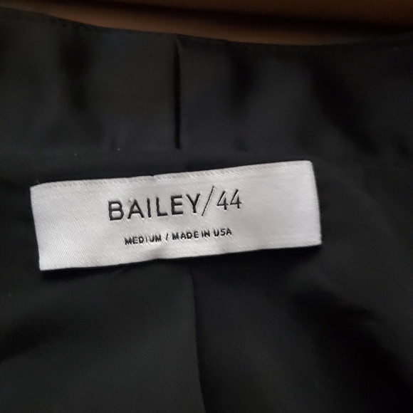 NEW BAILEY 44 Michele Velvet Blazer Jacket Black Medium NWOT - Picture 3 of 5